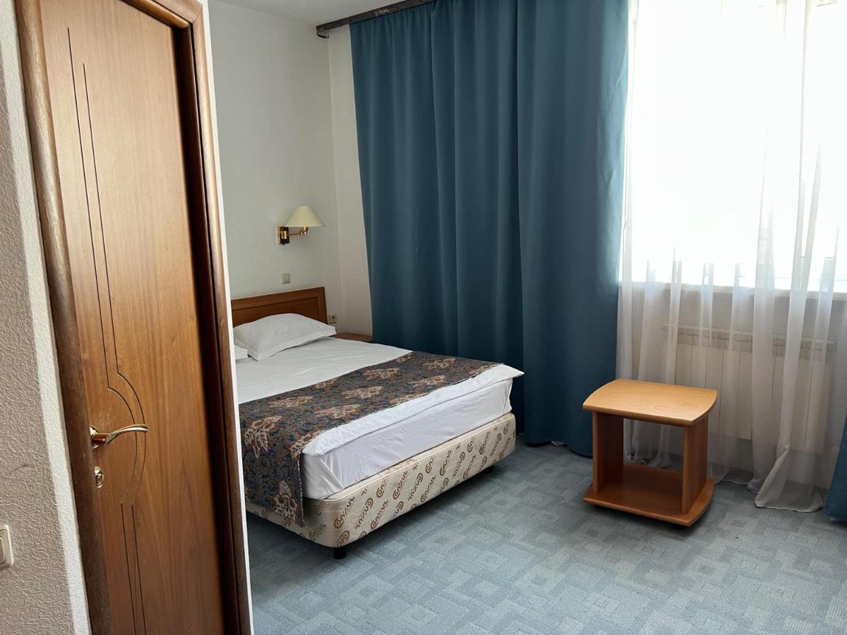 Green Hotel أتيراو المظهر الخارجي الصورة
